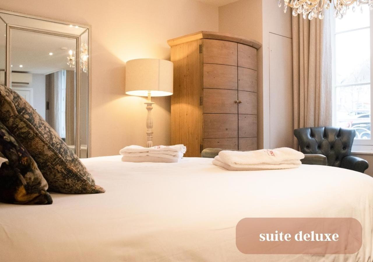 Logis Hotel De France La Chartre-sur-le-Loir Екстер'єр фото